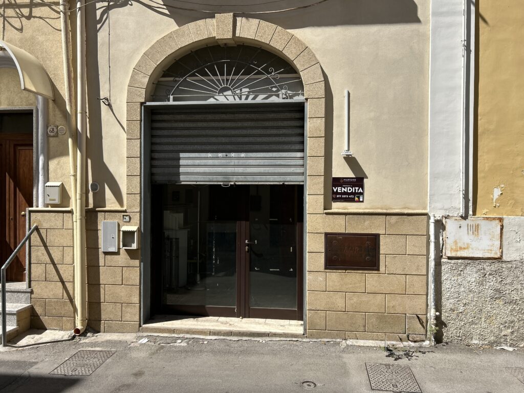 Locale commerciale in vendita a Grottaglie