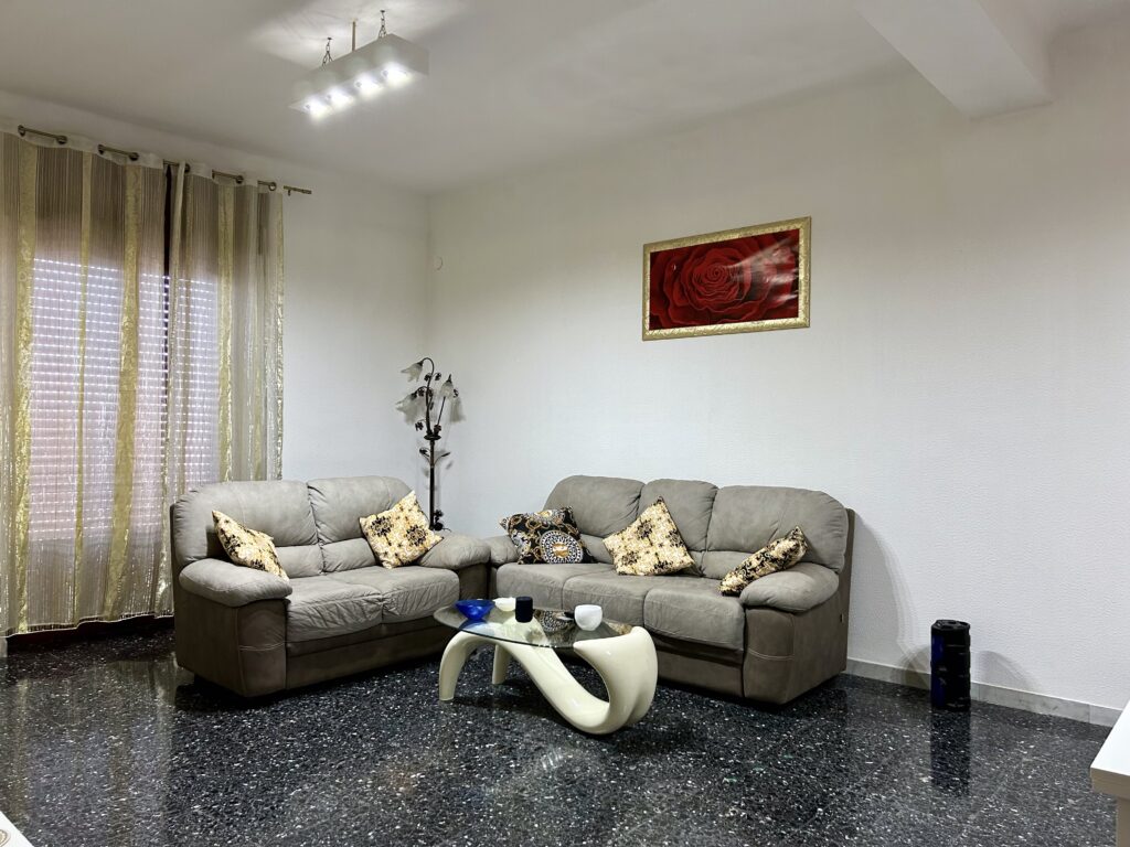 La Tua Casa nel Cuore del Quartiere